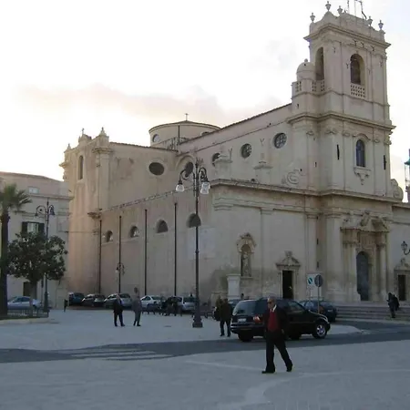 1st Floor Apartmentin Climate - Wifi * Avola